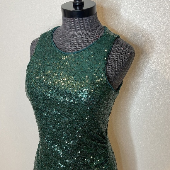 Speechless Bodycon Green Shiny Mini Dress Holiday Size 13 - Picture 4 of 9